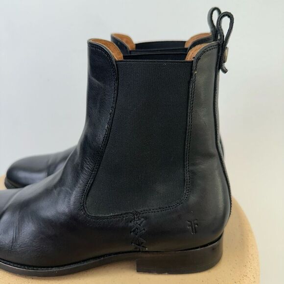 Frye Women’s Melissa Black Leather Chelsea Boot Whipstitch Elastic Gore Detail - Picture 8 of 16